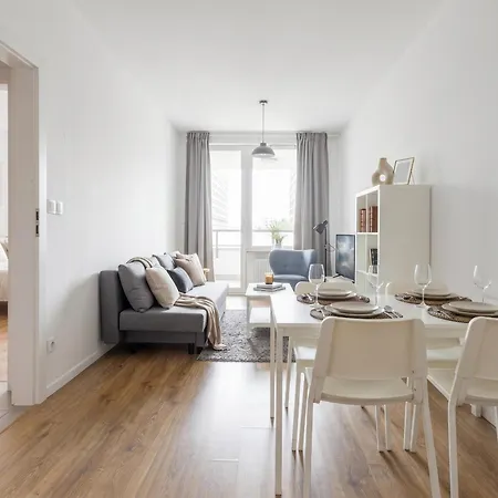 Urban Chic - Pereca Cozy & Stylish In Апартаменты