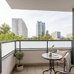 Apartment Urban Chic - Pereca Cozy & Stylish In