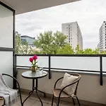 Urban Chic - Pereca Cozy & Stylish In Apartment *