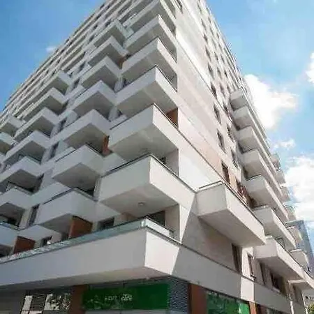 Urban Chic - -cozy And Stylish - Rondo Onz - Pereca Apartment