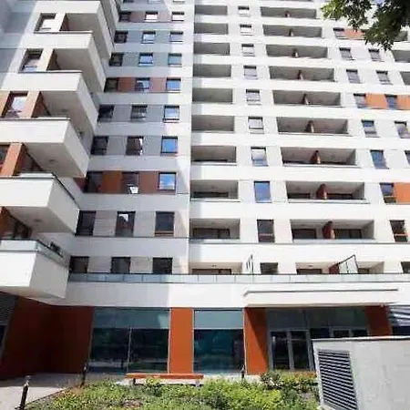 Urban Chic - -cozy And Stylish - Rondo Onz - Pereca Apartment *