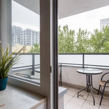 Apartment Urban Chic - -cozy And Stylish - Rondo Onz - Pereca