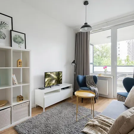 Urban Chic - Pereca Cozy & Stylish In