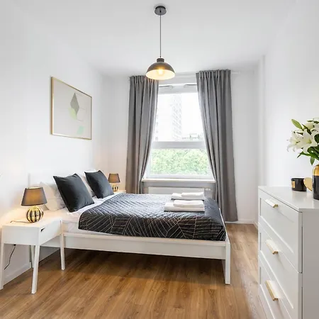 Urban Chic - Pereca Cozy & Stylish In
